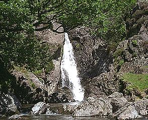 Lingcove Beck - Waterfall